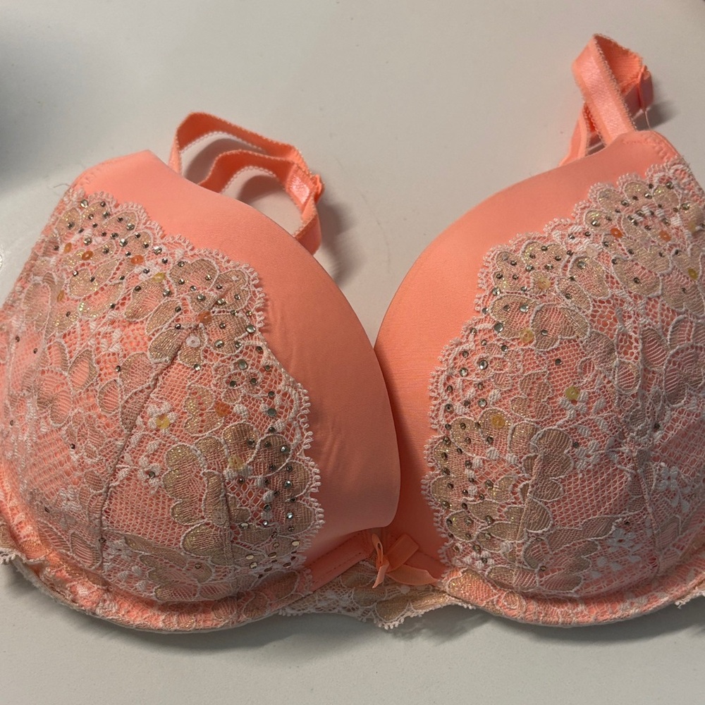 Victoria's Secret Coral Lace Bra Y2K - Picture 2 of 9
